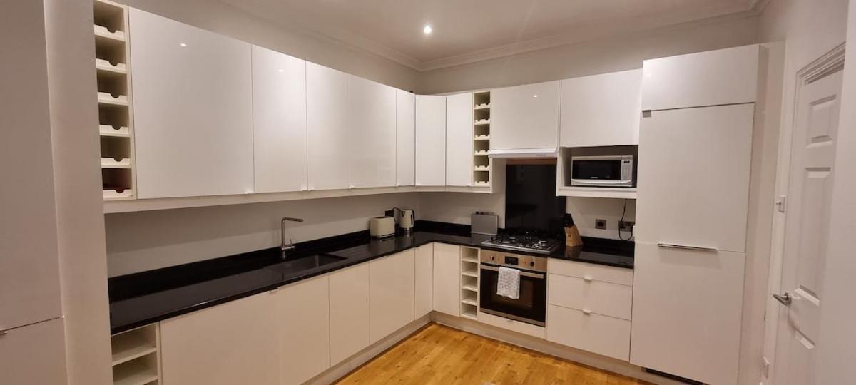 Star Warwick Mansions 3-bed Oasis Apartamento Londres